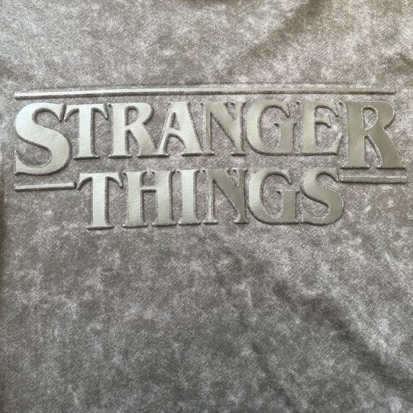 Stranger things tshirt - Picture 2 of 4